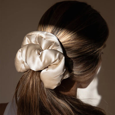 scrunchie beige